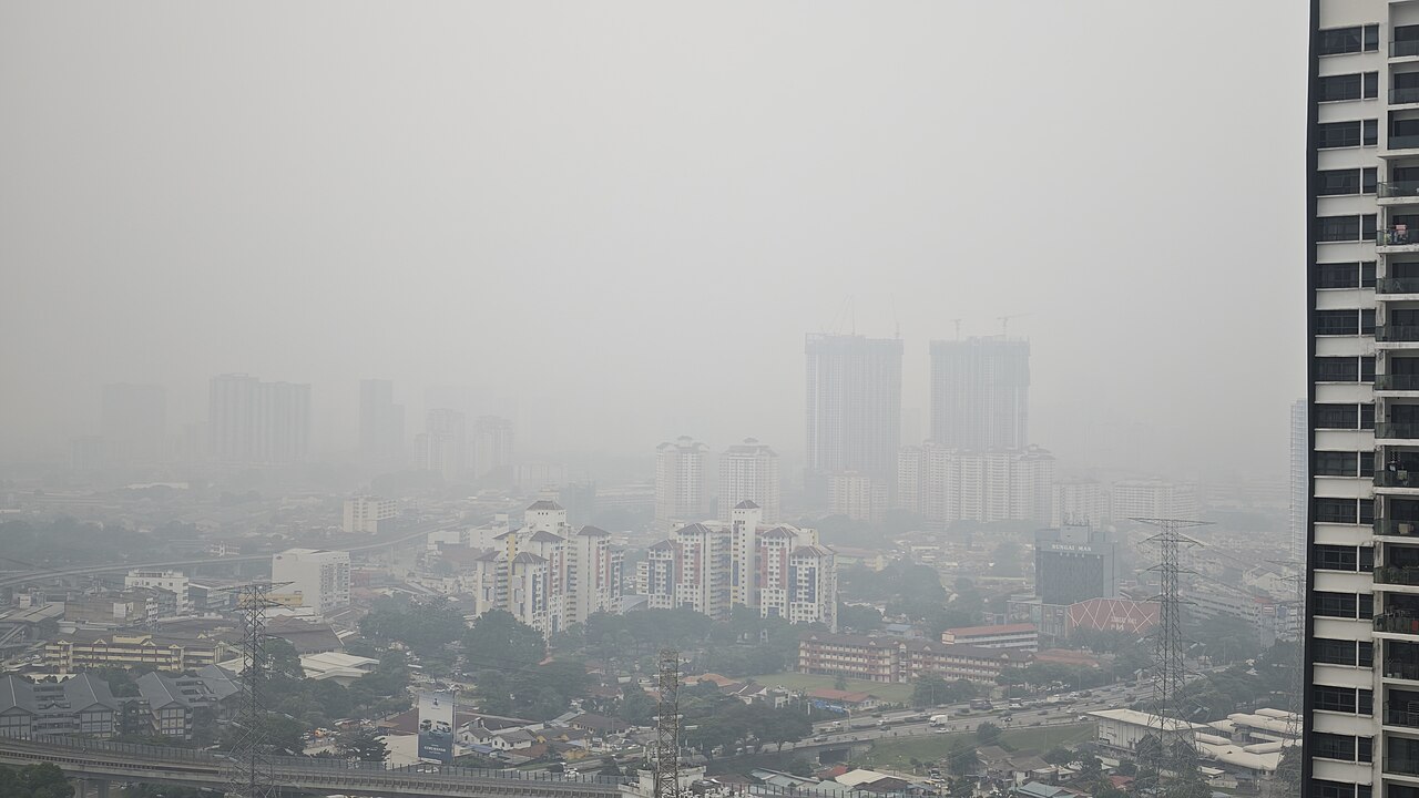 Kuala Lumpur sous la brume, septembre 2026