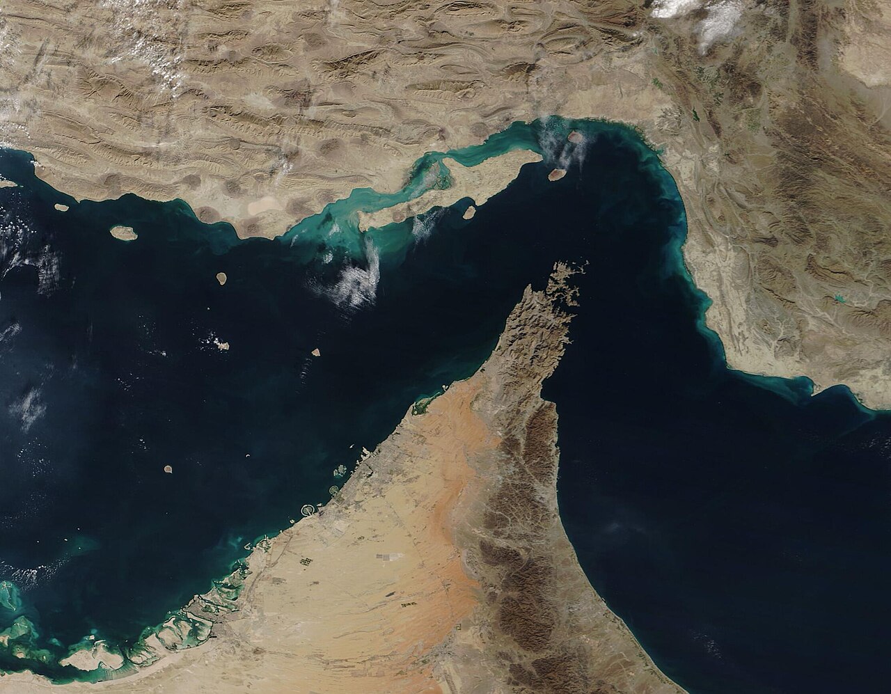 Le détroit d'Ormuz vu par satellite