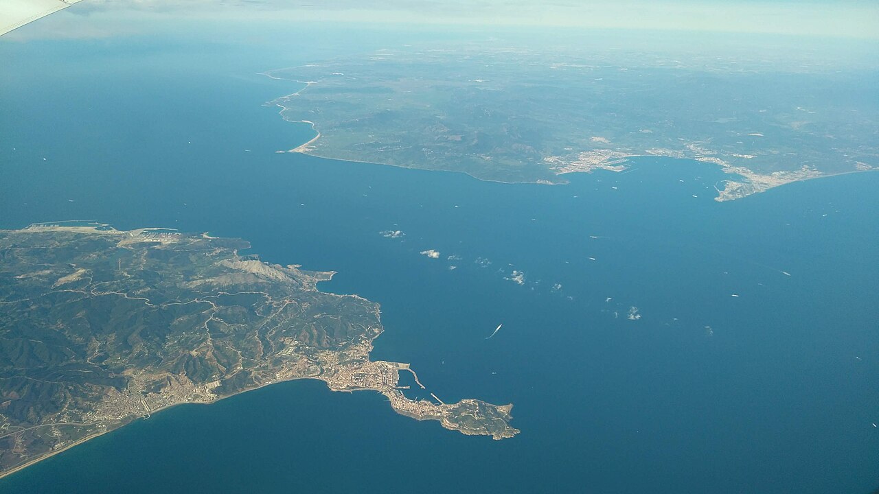 Le détroit de Gibraltar vu d'avion