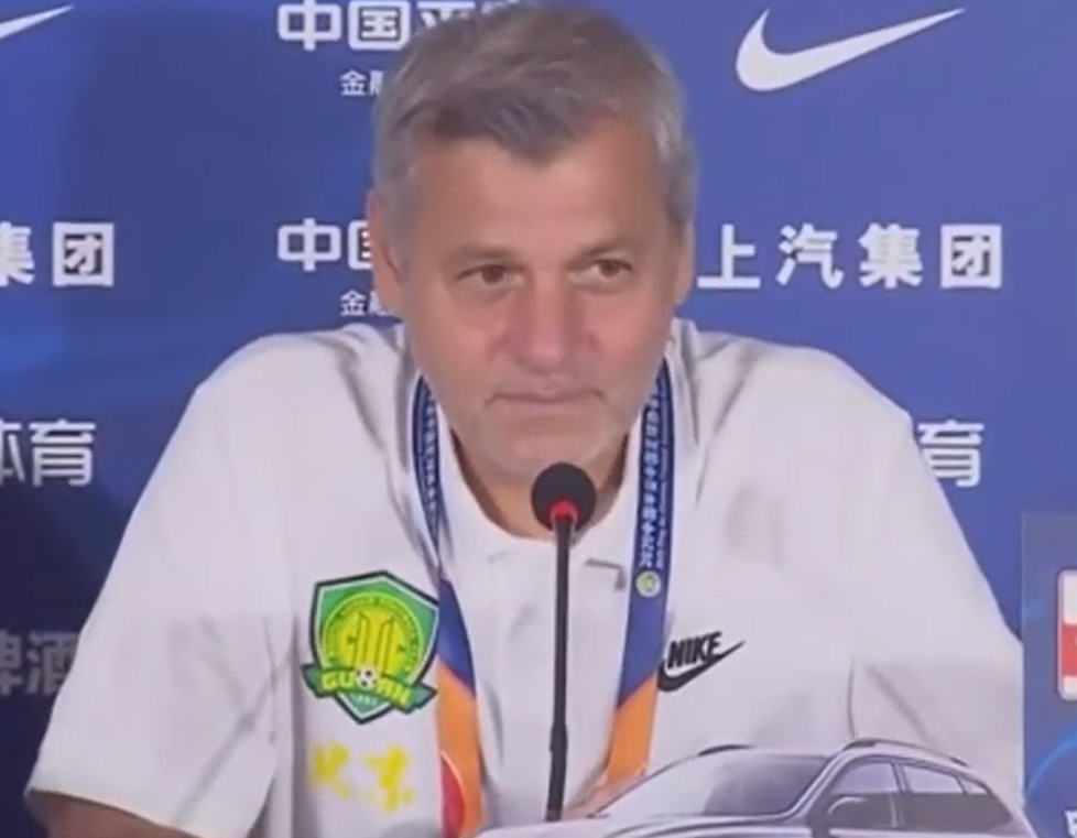 Bruno Genesio, entraîneur de l'OM