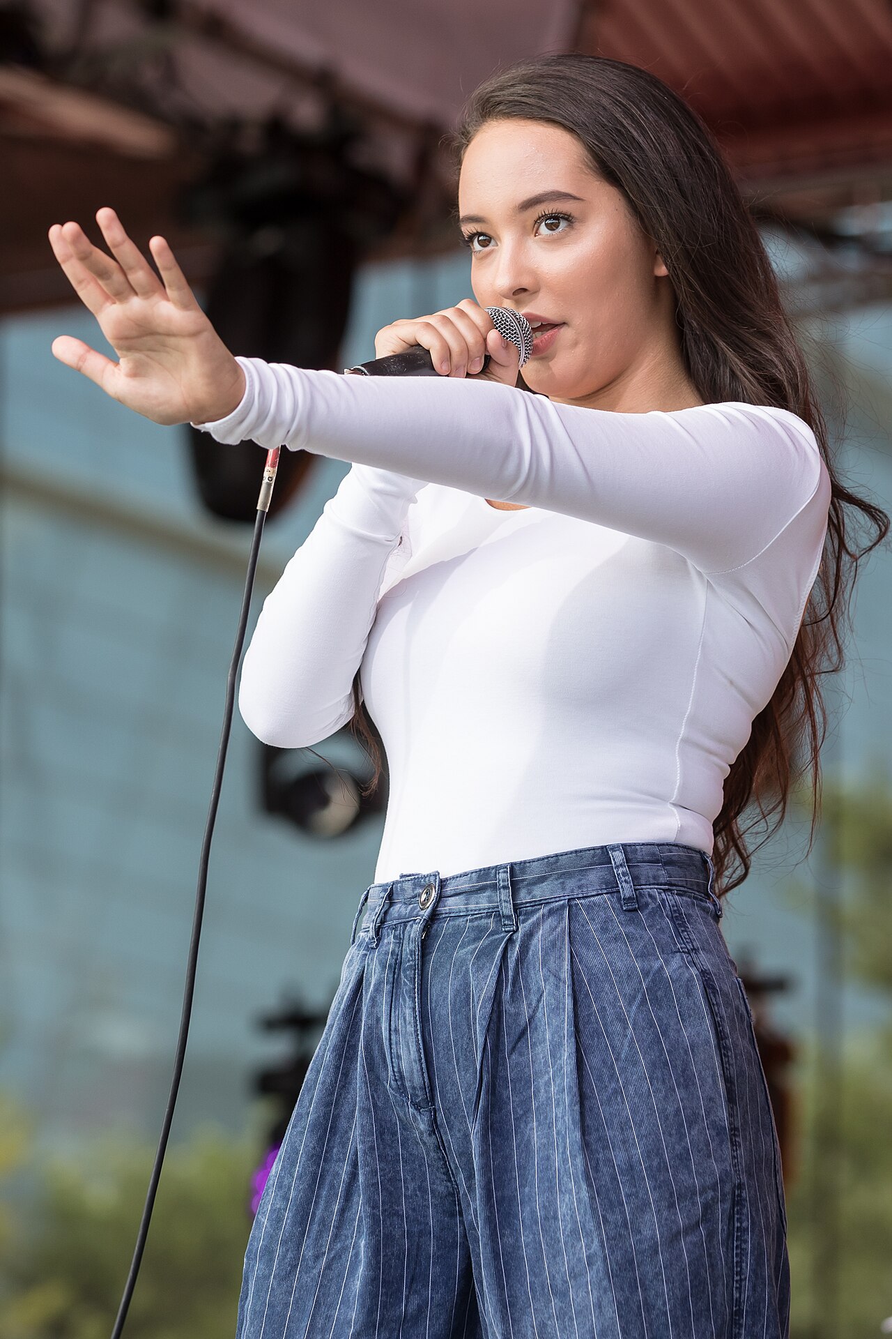 La chanteuse Faouzia