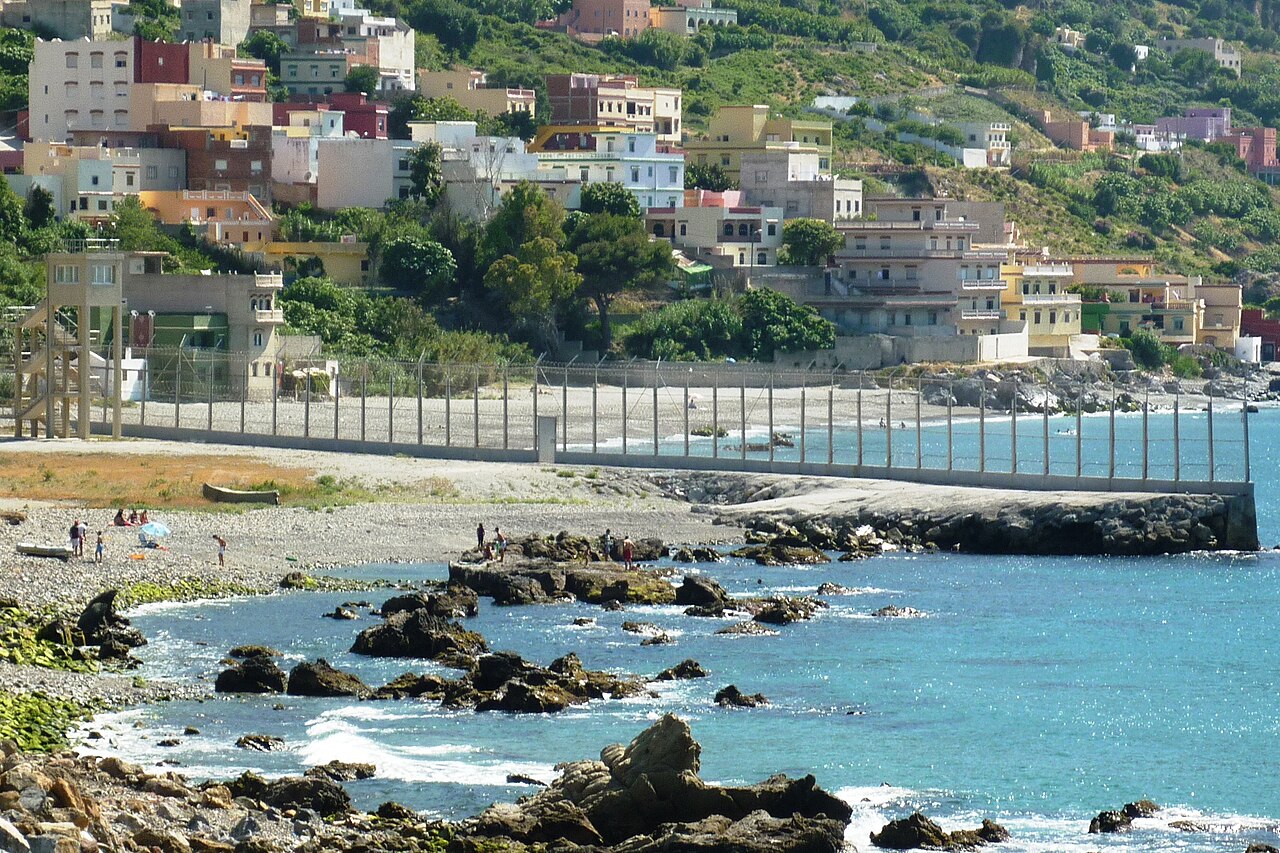 La clôture frontalière de Ceuta