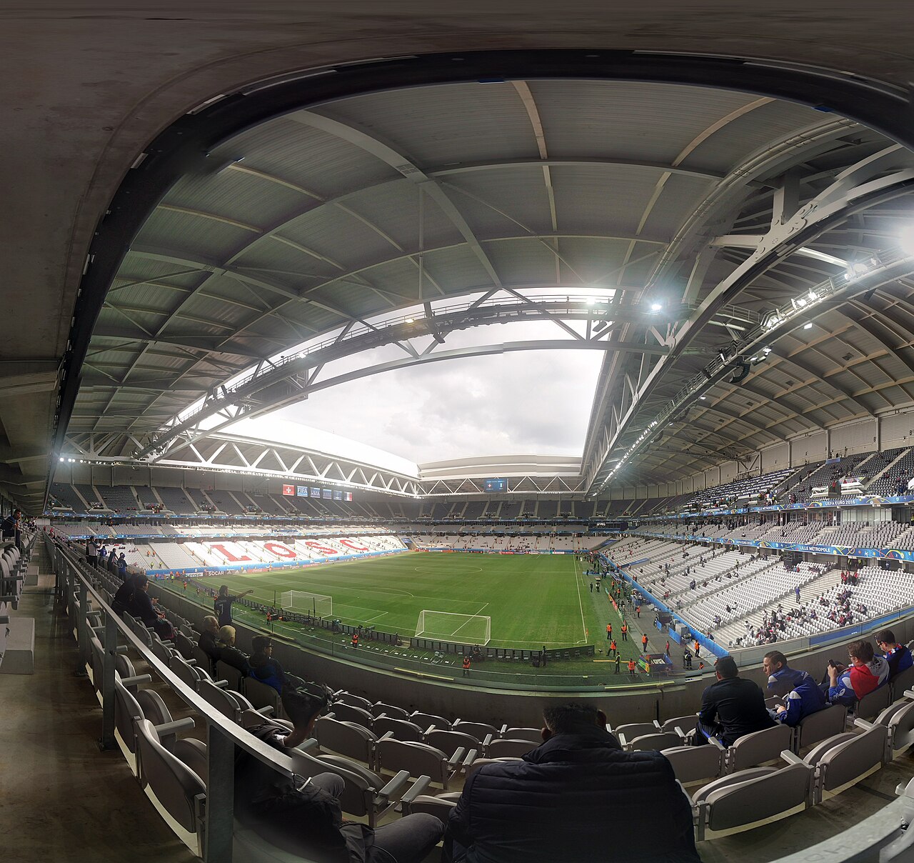 Stade Pierre-Mauroy, Villeneuve-d'Ascq