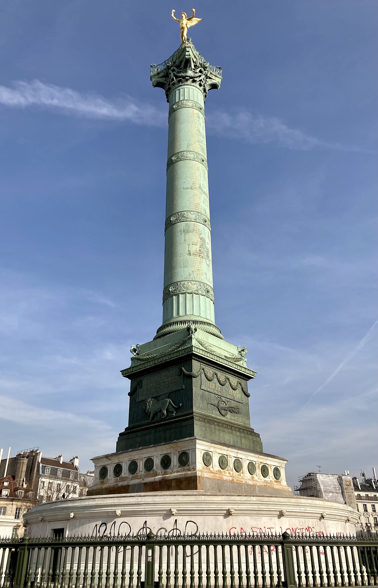 La colonne de Juillet, place de la Bastille, Paris, lieu du rassemblement lycéen